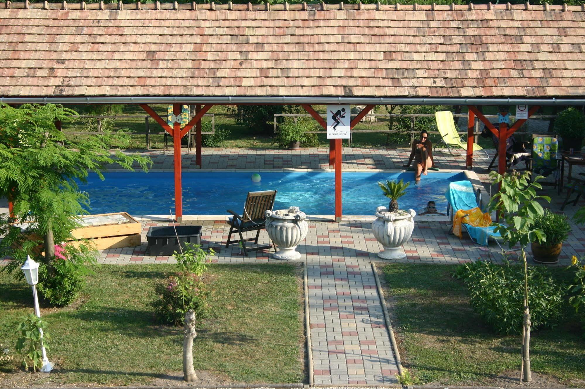 Lorelei Pension Adults Only Gyenesdias Exterior photo