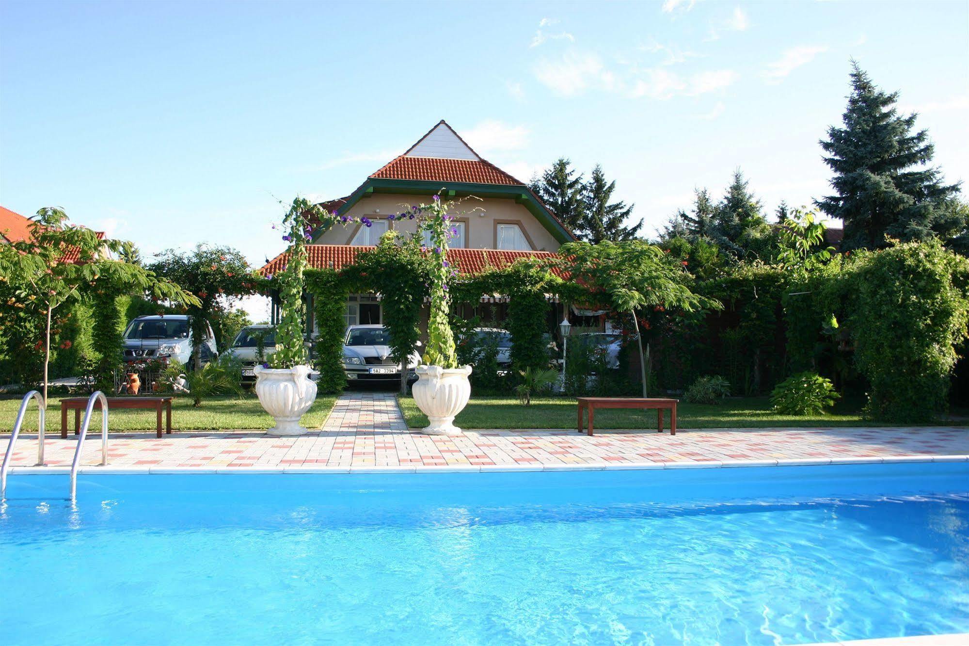 Lorelei Pension Adults Only Gyenesdias Exterior photo